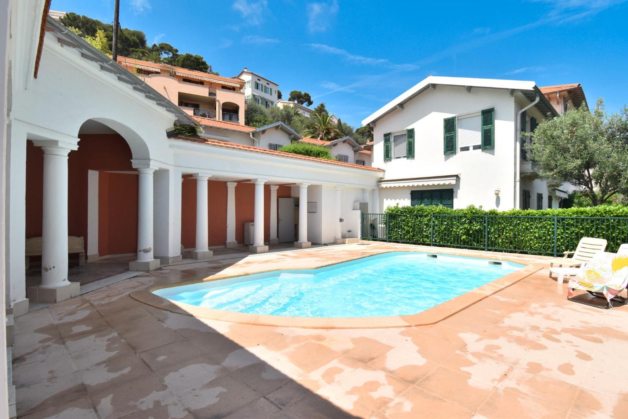 Ferienwohnung Le Cap Soleil -Standing - Piscine Collective Et Parking Prive Roquebrune-Cap-Martin Exterior foto